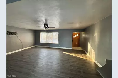 137 Clay Street, Weirton, WV 26062 - Photo 9