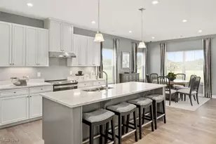 6251 Cherry Blossom Cir NW, Lehigh Twp, OH 44720 - Photo 9