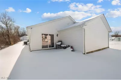 385 Nantucket Drive, Geneva, OH 44041 - Photo 3