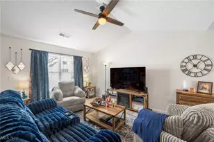 385 Nantucket Dr, Geneva, OH 44041 - Photo 15