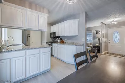 26948 Southwood Lane, Olmsted Twp, OH 44138 - Photo 7