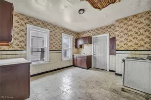 1012 E 72nd St, Loveland, OH 44103 - Photo 15