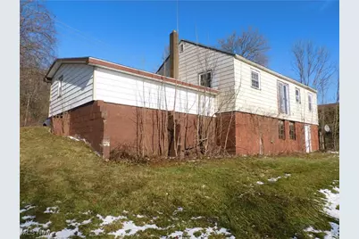 352 S Ridge Road E, Conneaut, OH 44030 - Photo 3