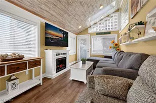 13817 Lakewood Heights Blvd, Oakwood, OH 44107 - Photo 11