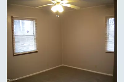 611 Franklin Avenue, Barberton, OH 44203 - Photo 7