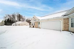 714 Rivers Edge Ln, Painesville, OH 44077 - Photo 3