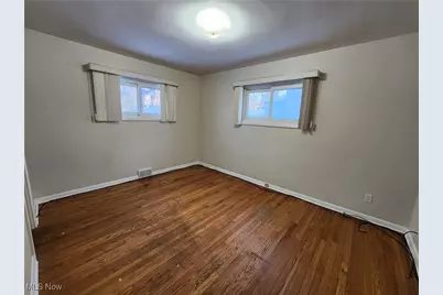 4385 Greenway Road, South Euclid, OH 44121 - Photo 9