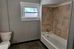 1411 Laiblin Pl NE, Canton, OH 44705 - Photo 9