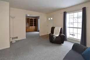 3376 Hunter Pkwy, Cuyahoga Falls, OH 44223 - Photo 3