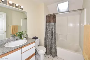 3376 Hunter Pkwy, Cuyahoga Falls, OH 44223 - Photo 23