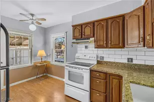 1595 Evergreen Ave, Akron, OH 44301 - Photo 17