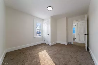 11720 Princeton Avenue, Loveland, OH 44105 - Photo 5