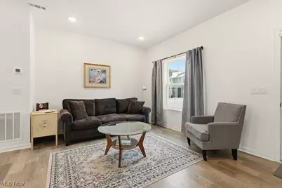 677 Crossings Lane, Akron, OH 44320 - Photo 3