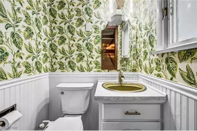 242 N Hawkins Avenue, Akron, OH 44313 - Photo 25