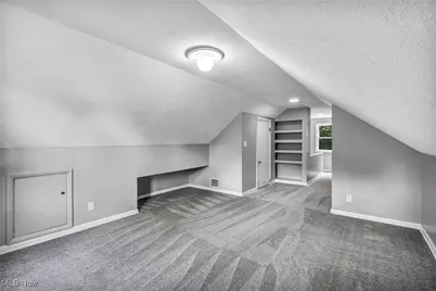 242 N Hawkins Avenue, Akron, OH 44313 - Photo 23