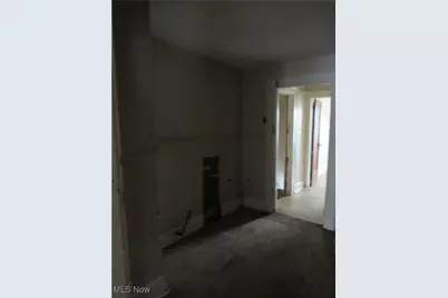 31 Mc Naughton Street, Akron, OH 44305 - Photo 21