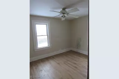 31 Mc Naughton Street, Akron, OH 44305 - Photo 23