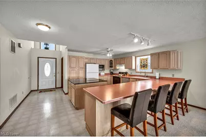 2528 Tupelo Drive, Roaming Shores, OH 44084 - Photo 11