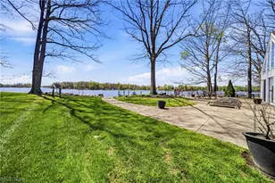 2528 Tupelo Dr, Roaming Shores, OH 44084 - Photo 7