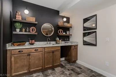 827 Colesbourne Circle, Uniontown, OH 44685 - Photo 29