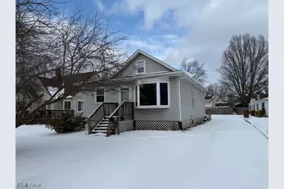 664 Crown Avenue, Ravenna, OH 44266 - Photo 1