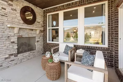 821 Colesbourne Circle, Uniontown, OH 44685 - Photo 21