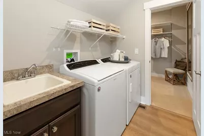 821 Colesbourne Circle, Uniontown, OH 44685 - Photo 25