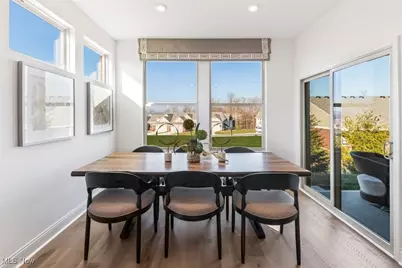 821 Colesbourne Circle, Uniontown, OH 44685 - Photo 17