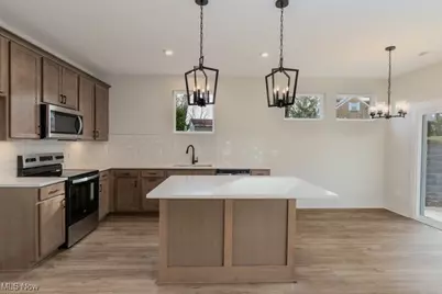 3624 Great Windsor Lane, Uniontown, OH 44685 - Photo 9