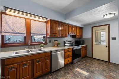 3626 Johnson Road, Norton, OH 44203 - Photo 9