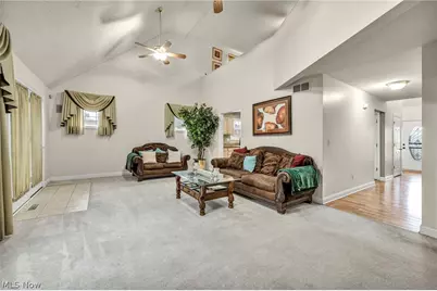 177 E 192nd Street, Euclid, OH 44119 - Photo 5