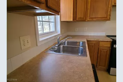 749 McKinley Avenue, Akron, OH 44306 - Photo 9