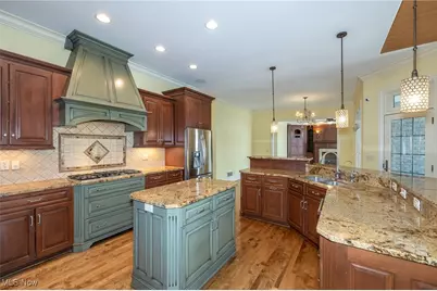 4025 Meadowvale Court, Akron, OH 44333 - Photo 13