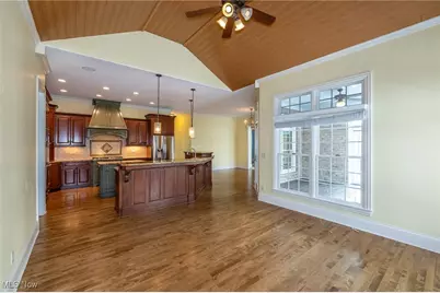 4025 Meadowvale Court, Akron, OH 44333 - Photo 11