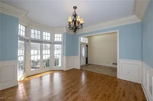 4025 Meadowvale Ct, Akron, OH 44333 - Photo 9