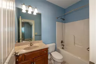 4025 Meadowvale Ct, Akron, OH 44333 - Photo 33