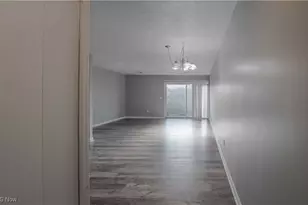 27 Landings Way, Avon Lake, OH 44012 - Photo 3