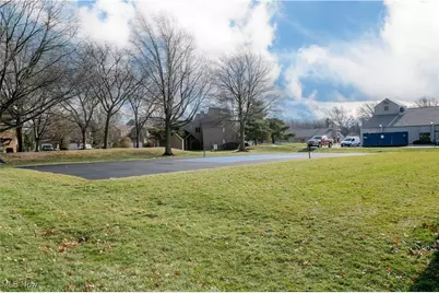 27 Landings Way, Avon Lake, OH 44012 - Photo 15