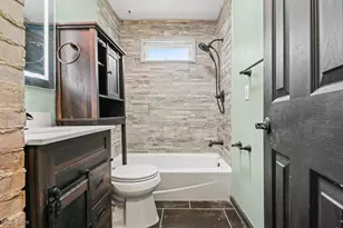 1865 9th St SW, Akron, OH 44314 - Photo 15