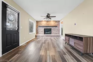 1865 9th St SW, Akron, OH 44314 - Photo 5