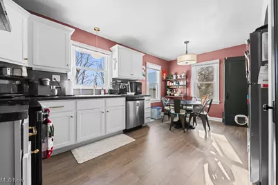 4722 Navarre Road SW, Canton, OH 44706 - Photo 9