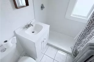 13671 Euclid Ave, Loveland, OH 44112 - Photo 11