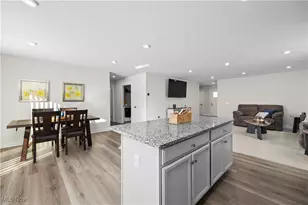 122 Eagle Cir, Amherst, OH 44001 - Photo 13