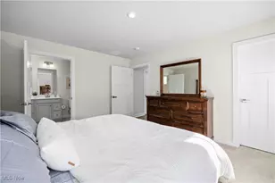 122 Eagle Cir, Amherst, OH 44001 - Photo 23