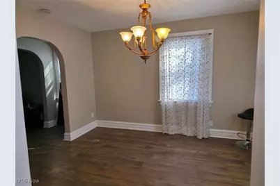 1425 Crescent Road SW, Canton, OH 44710 - Photo 9