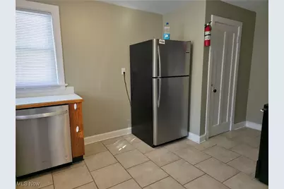 1425 Crescent Road SW, Canton, OH 44710 - Photo 5