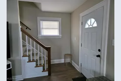 1425 Crescent Road SW, Canton, OH 44710 - Photo 3