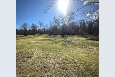 1075 Bacon Avenue, East Palestine, OH 44413 - Photo 3