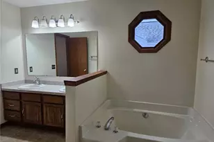 496 Helena Dr, Tallmadge, OH 44278 - Photo 15