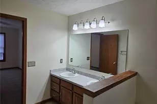 496 Helena Dr, Tallmadge, OH 44278 - Photo 17